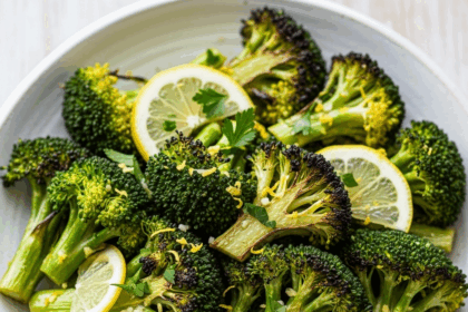 Zesty Roasted Broccoli: Garlic & Lemon Flavor Boost