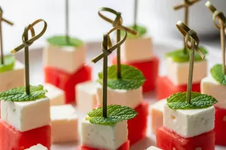Sweet & Savory: Easy Feta and Watermelon Bites Recipe