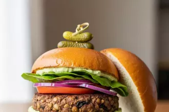 Hearty & Healthy: Easy Vegan Lentil Mushroom Burgers Recipe