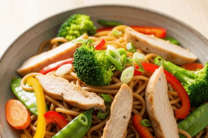 Whip Up Quick & Easy Chicken Lo Mein: A Flavorful Delight