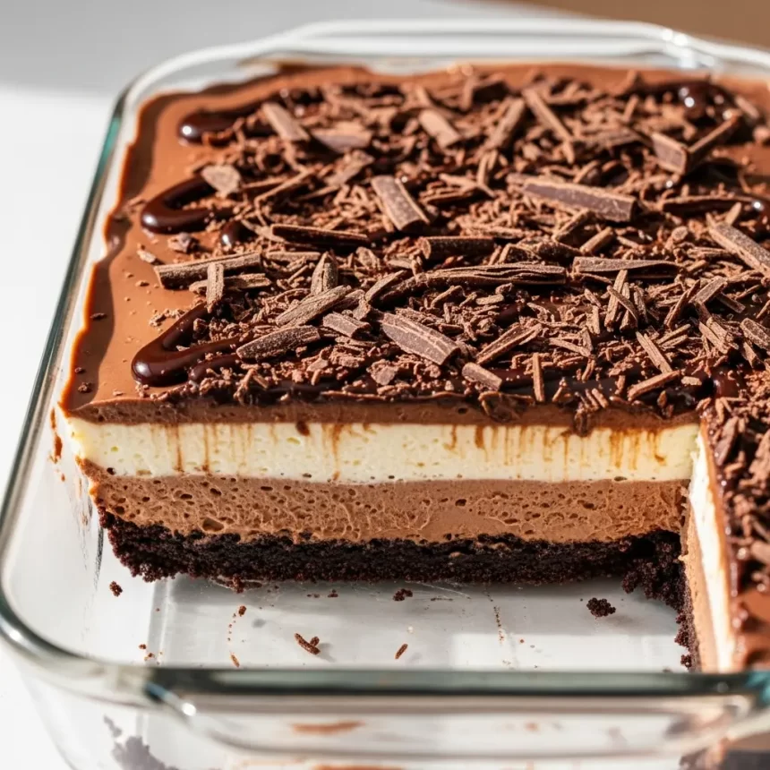 Decadent No-Bake Chocolate Lasagna: Layered Sweet Delight
