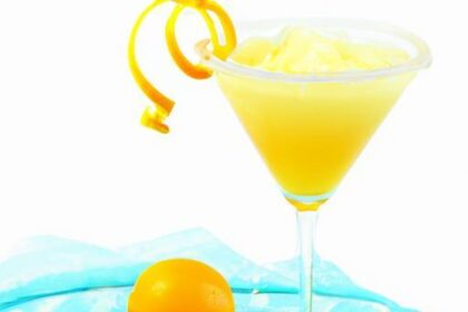 Chill Out: Your Ultimate Frosted Lemonade Copycat Recipe