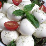 Flavorful Marinated Mozzarella Balls: A Savory Delight